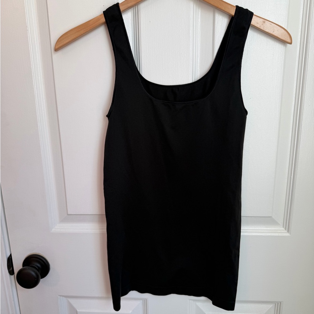 Victoria’s Secret Seamless Black Women's Layering Tank Top